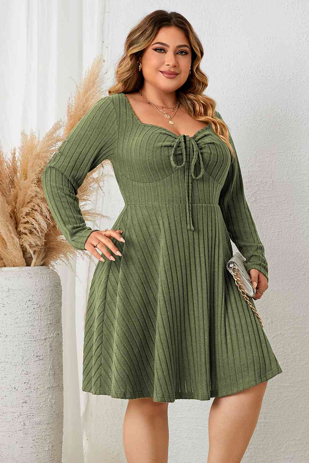 Plus Size Sweetheart Neck Long Sleeve Ribbed Dress